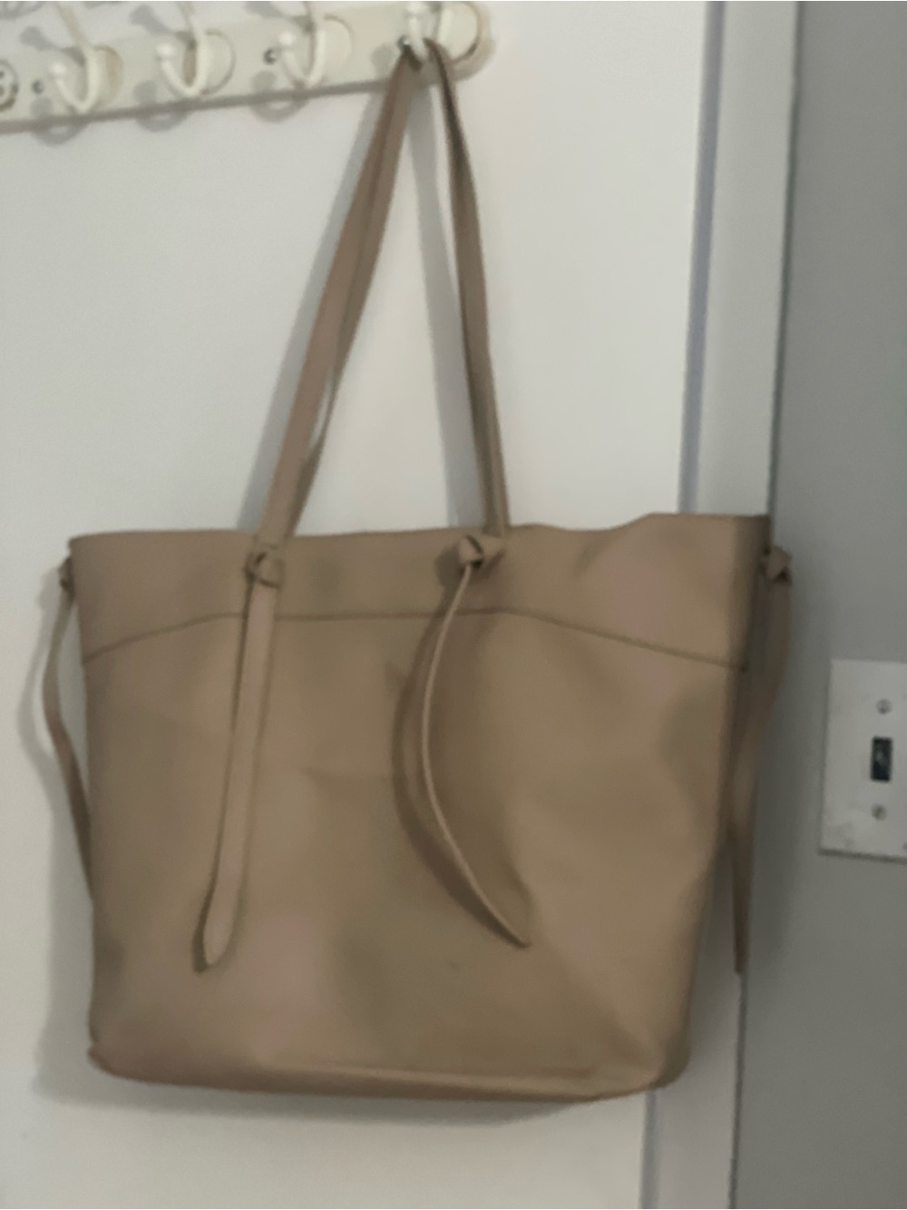 Classic Beige Tote Bag - Stylish Everyday Carry